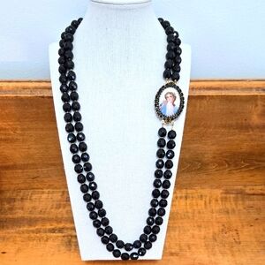 Vintage Black Crystal Necklace With Hand Painted Ceramic Detachable Brooch
